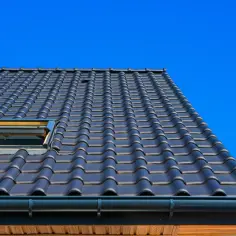 Dachówka ceramiczna matowa czy z połyskiem - jak wybrać najlepszą opcję?